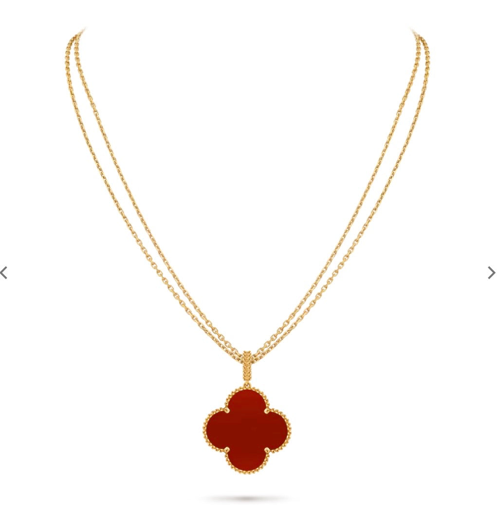 Magic Alhambra long necklace, 1 motif
18K yellow gold plated